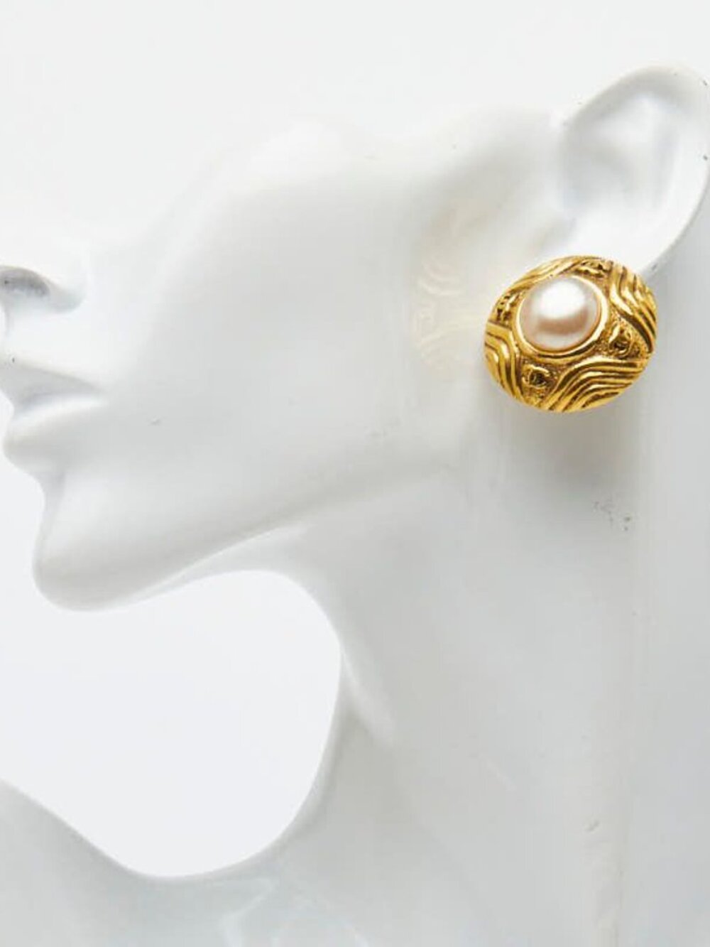 Chanel Vintage Pearl Gold Plated - Picture 5 of 5